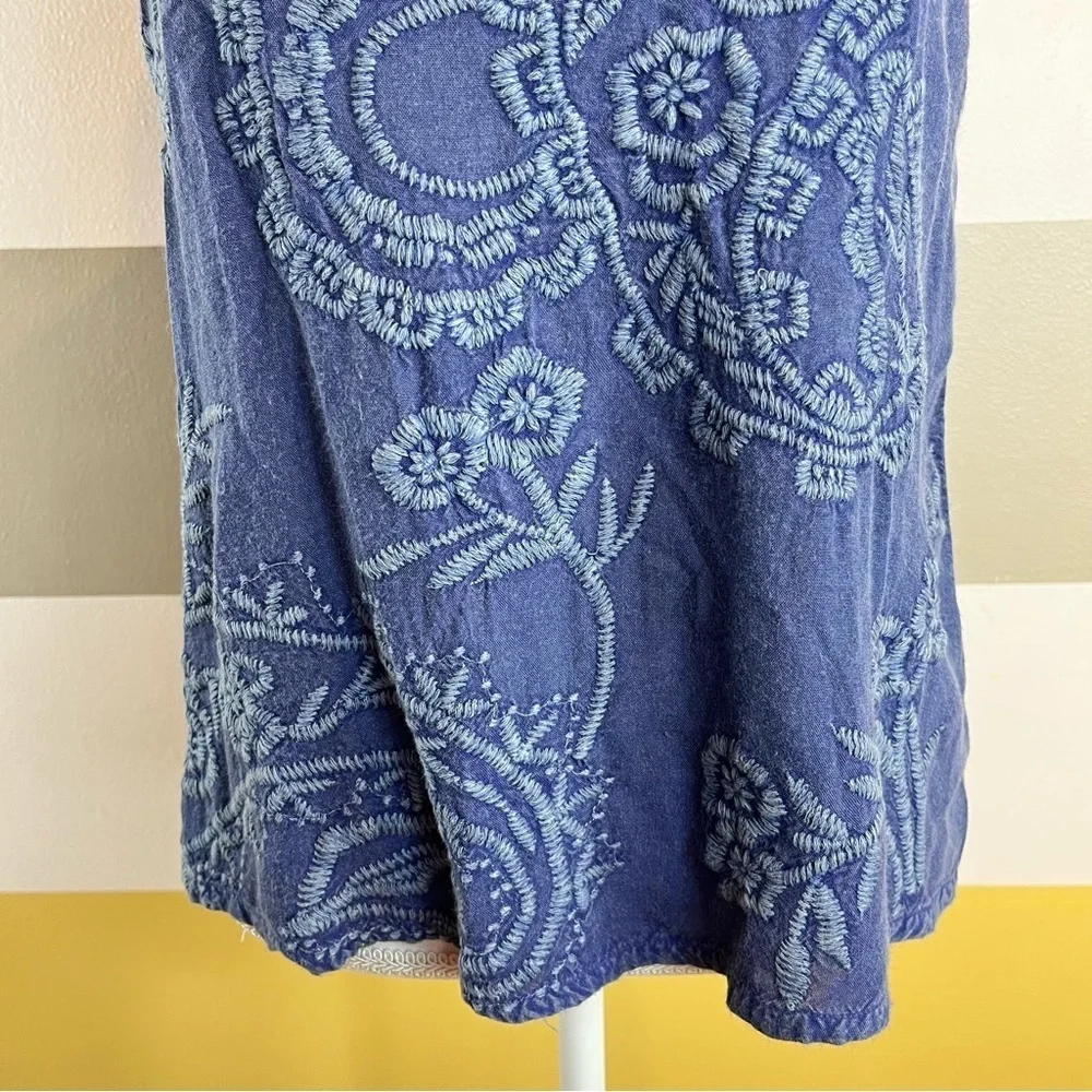 2/$25 Luna Moon Buckle Blue Chambray Denim Floral Boho Bohemian Western Tank Top - Picture 7 of 14